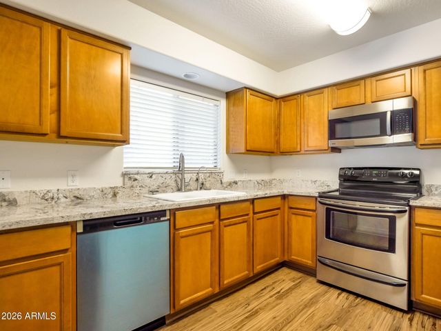 4210 N MONTEZUMA Avenue 10, Rimrock, AZ 86335