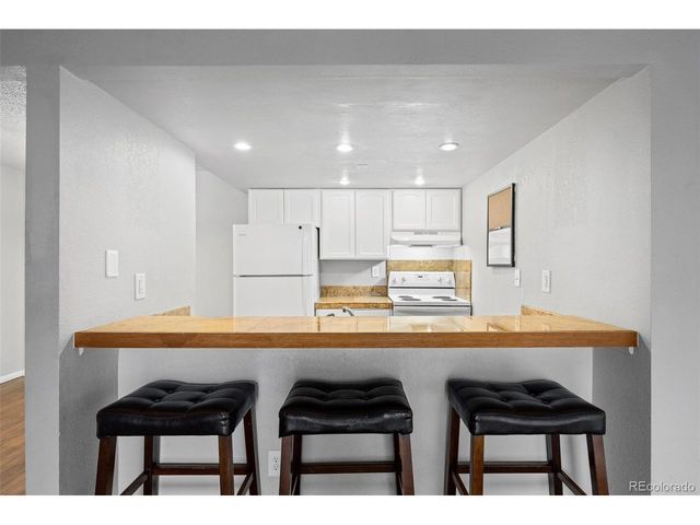 6385 Oak St 205, Arvada, CO 80004