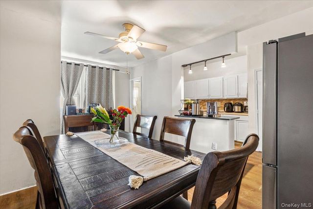 729 Taylor Avenue, Bronx, NY 10473