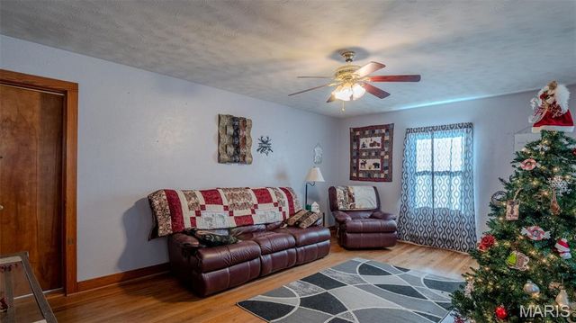 608 Kiefer Street, Ste Genevieve, MO 63670