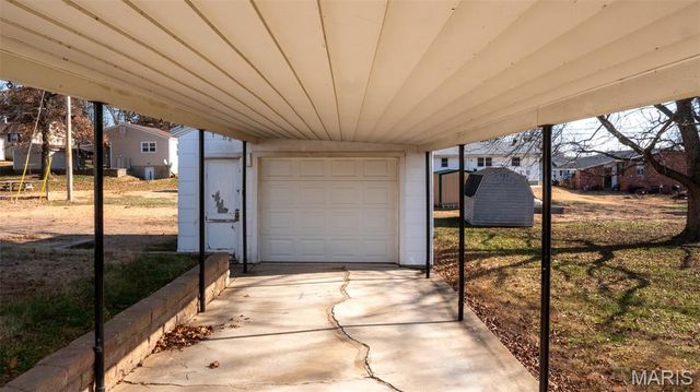 608 Kiefer Street, Ste Genevieve, MO 63670