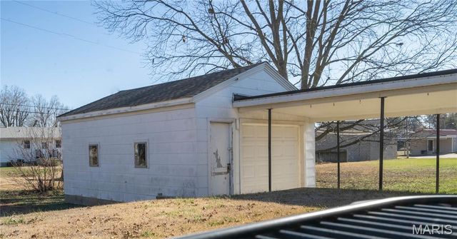 608 Kiefer Street, Ste Genevieve, MO 63670