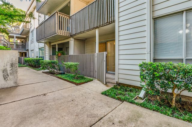 4859 Cedar Springs Road 144, Dallas, TX 75219