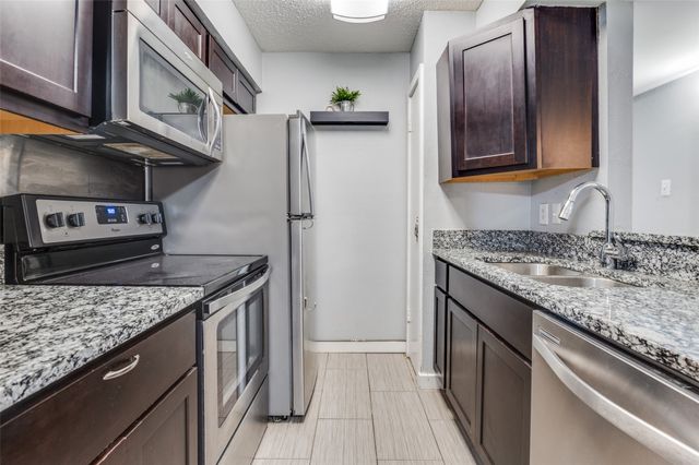 4859 Cedar Springs Road 144, Dallas, TX 75219
