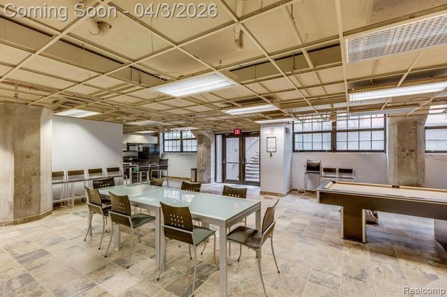 6533 E Jefferson Avenue 431, Detroit, MI 48207