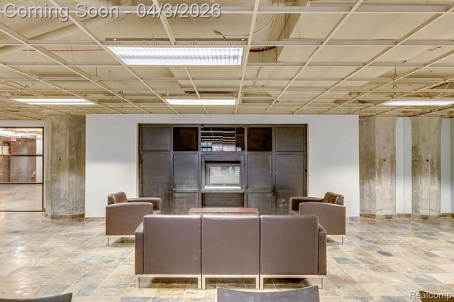 6533 E Jefferson Avenue 431, Detroit, MI 48207