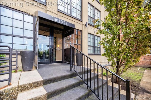 6533 E Jefferson Avenue 431, Detroit, MI 48207