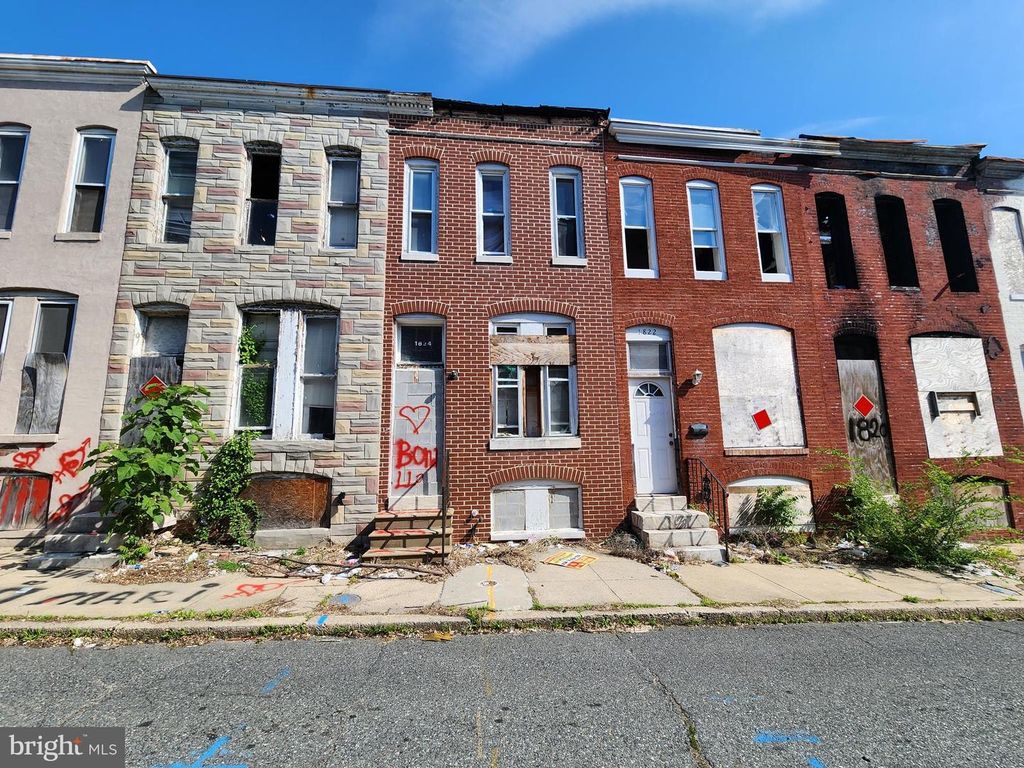 Image 2 of property listing at 1824 W FAIRMOUNT AVE, Baltimore, MD 21223