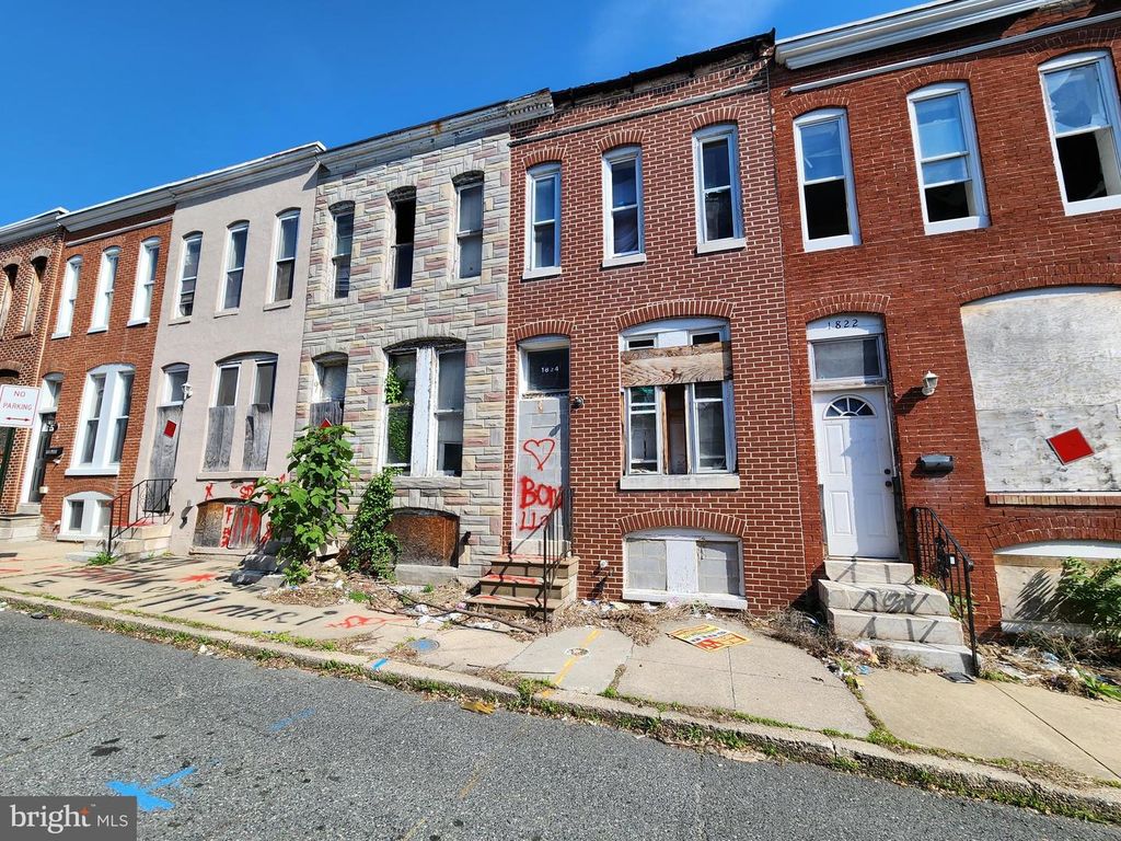 Image 4 of property listing at 1824 W FAIRMOUNT AVE, Baltimore, MD 21223