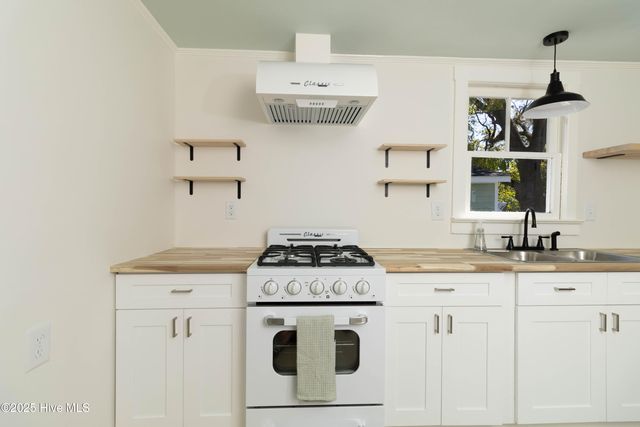 213 Doctor M.L.K. Jr Avenue, Edenton, NC 27932