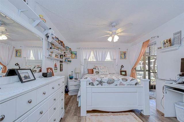 9700 STARKEY ROAD 111, Seminole, FL 33777