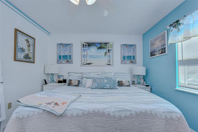 9700 STARKEY ROAD 111, Seminole, FL 33777