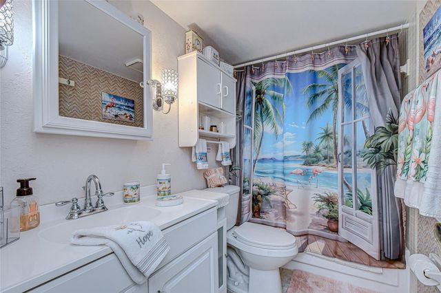 9700 STARKEY ROAD 111, Seminole, FL 33777