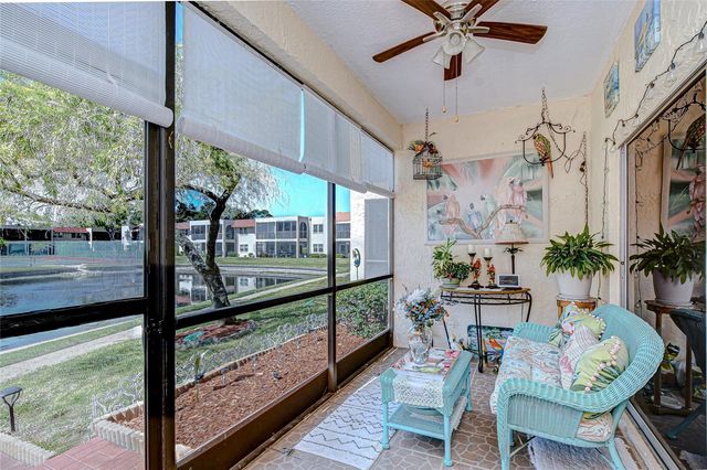 9700 STARKEY ROAD 111, Seminole, FL 33777