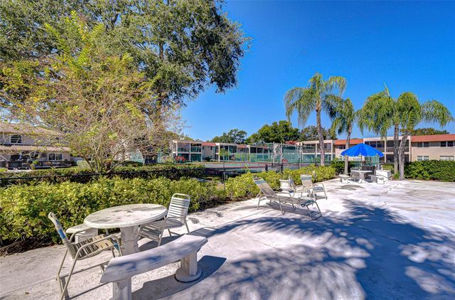 9700 STARKEY ROAD 111, Seminole, FL 33777