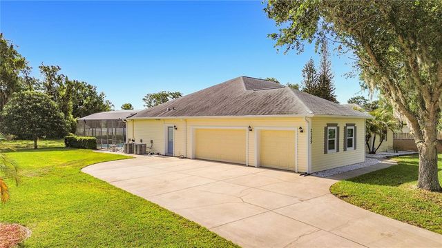 2155 BARRATT COURT, St Cloud, FL 34771