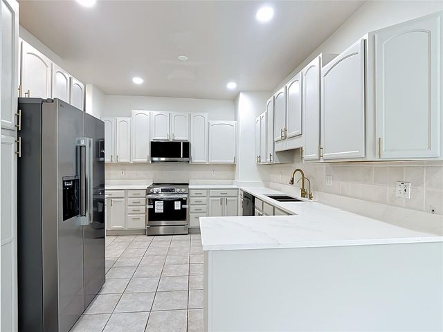 2155 BARRATT COURT, St Cloud, FL 34771