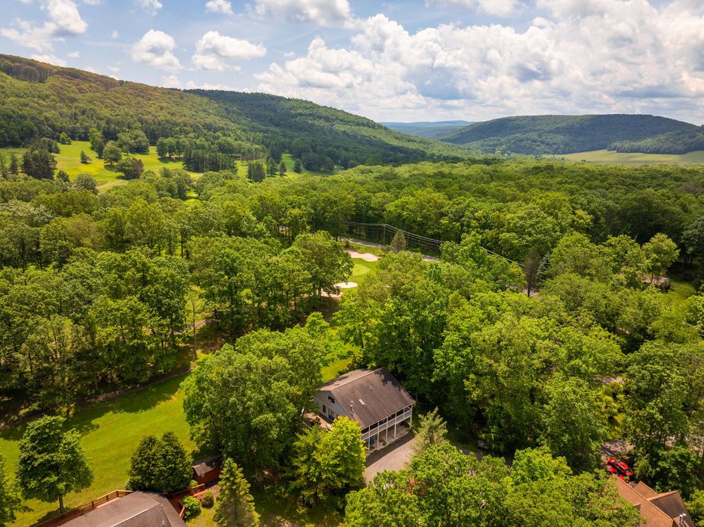 Image 2 of property listing at 60 BARBARA'S WAY, Mc Henry, MD 21541