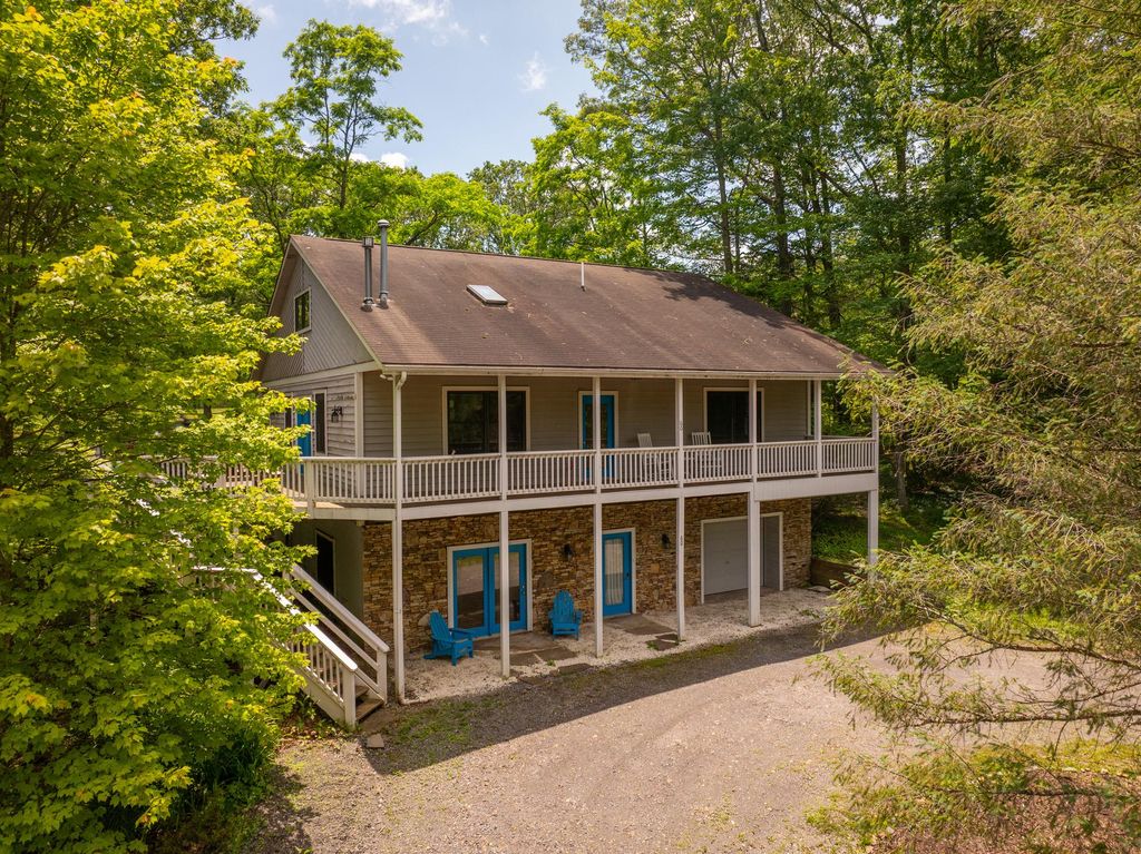 Image 11 of property listing at 60 BARBARA'S WAY, Mc Henry, MD 21541