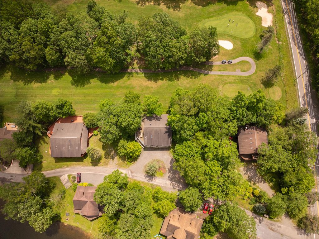 Image 13 of property listing at 60 BARBARA'S WAY, Mc Henry, MD 21541
