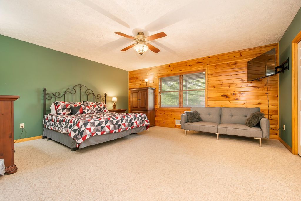 Image 24 of property listing at 60 BARBARA'S WAY, Mc Henry, MD 21541