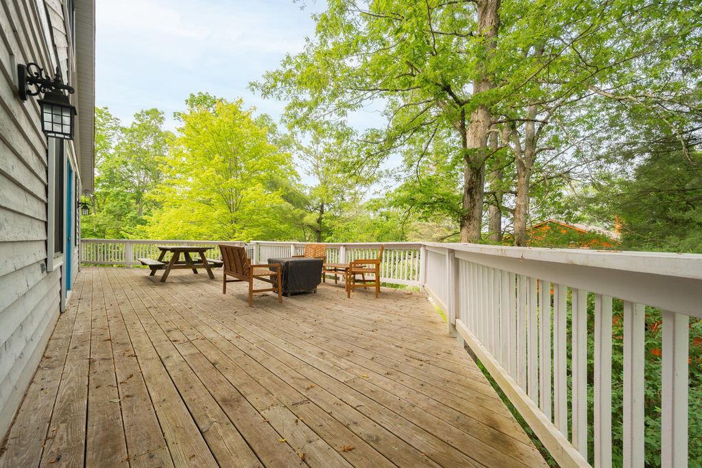 Image 5 of property listing at 60 BARBARA'S WAY, Mc Henry, MD 21541