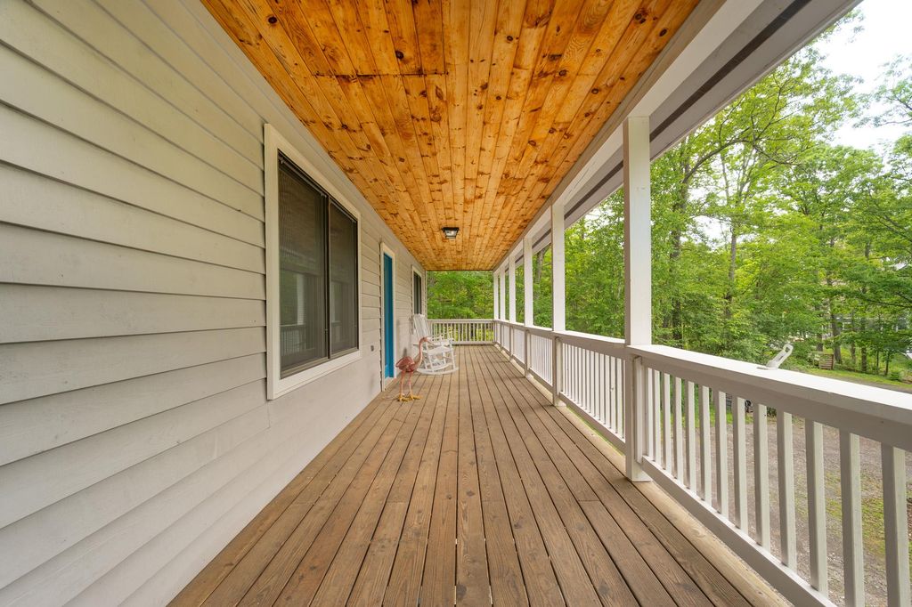 Image 8 of property listing at 60 BARBARA'S WAY, Mc Henry, MD 21541