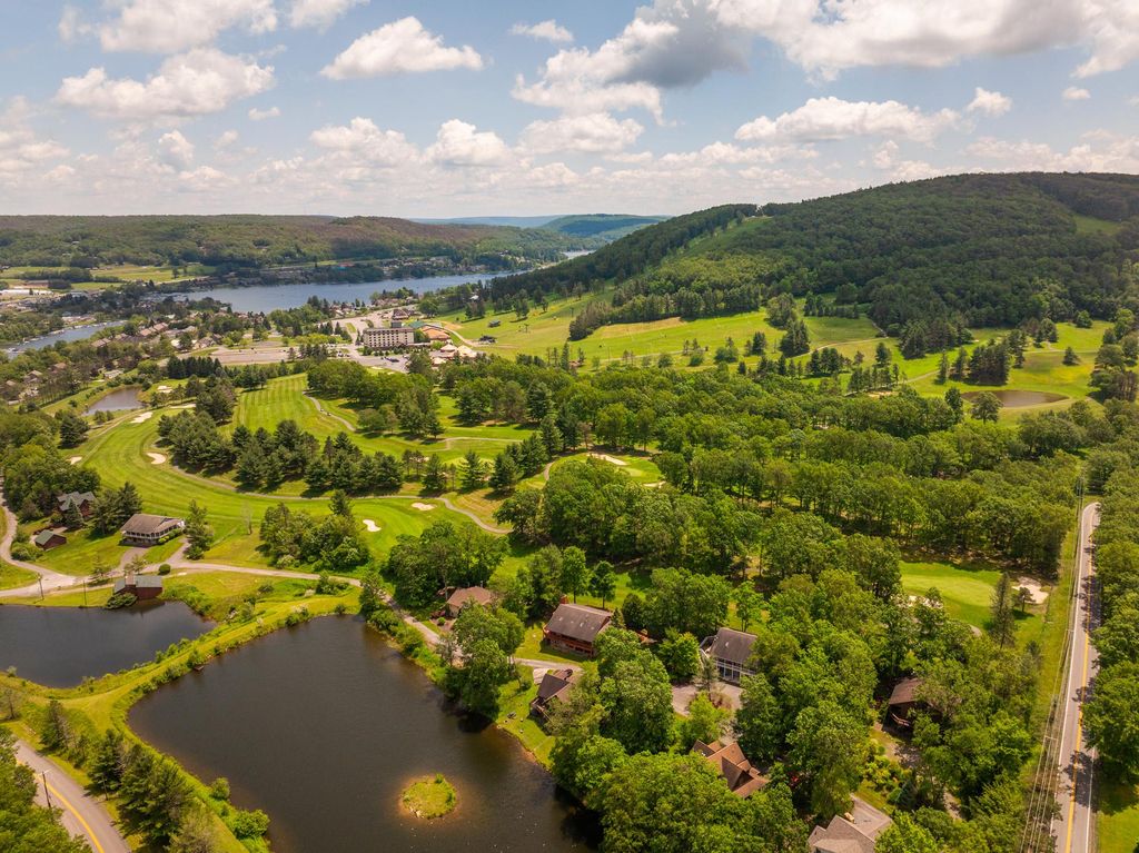 Image 10 of property listing at 60 BARBARA'S WAY, Mc Henry, MD 21541