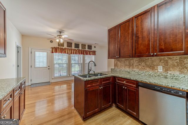 654 Huntington Trace, Winder, GA 30680