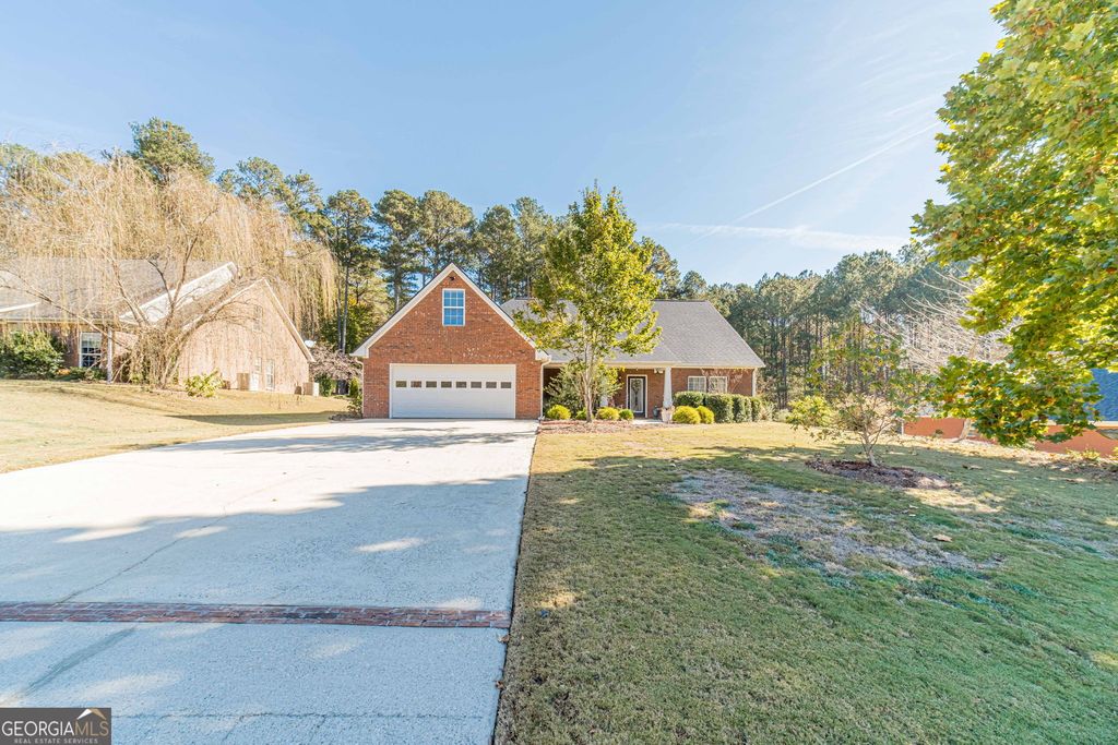 654 Huntington Trace, Winder, GA 30680