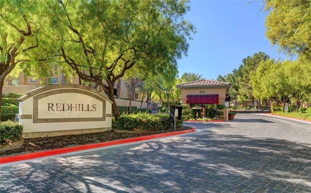 1708 Hills Of Red Drive 104, Las Vegas, NV 89128 — photo 3