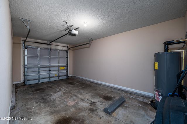 6700 BOWDEN Road 905, Jacksonville, FL 32216