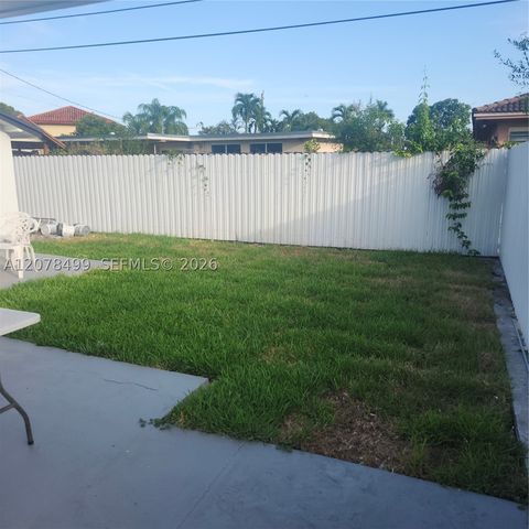 730 E 17th St, Hialeah, FL 33010