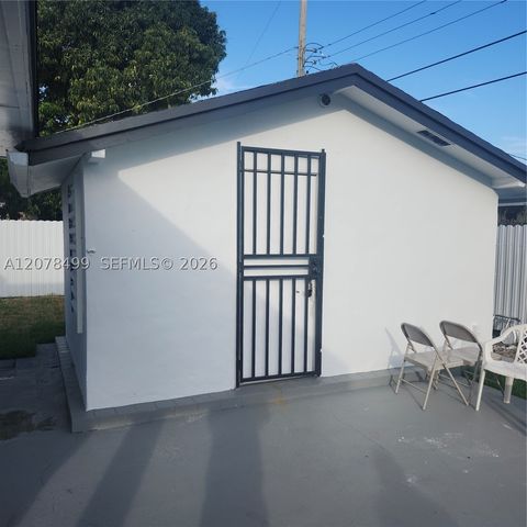 730 E 17th St, Hialeah, FL 33010
