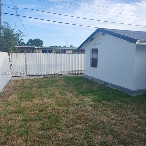 730 E 17th St, Hialeah, FL 33010