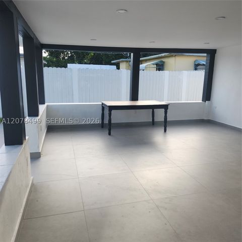 730 E 17th St, Hialeah, FL 33010