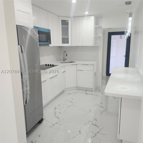730 E 17th St, Hialeah, FL 33010