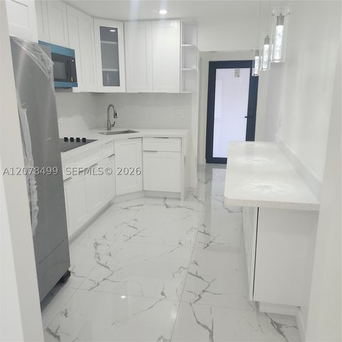 730 E 17th St, Hialeah, FL 33010
