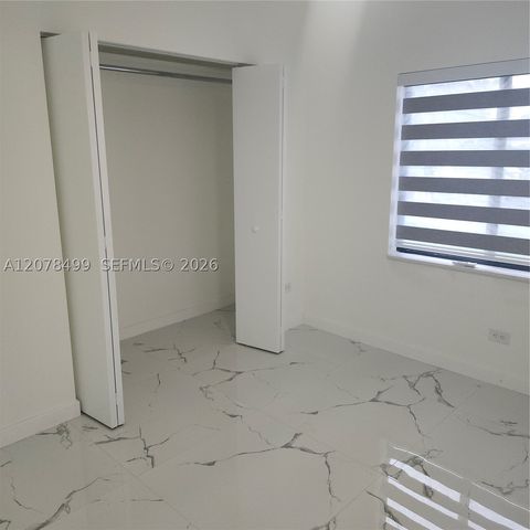 730 E 17th St, Hialeah, FL 33010