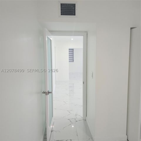 730 E 17th St, Hialeah, FL 33010
