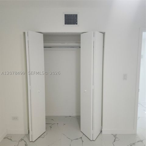 730 E 17th St, Hialeah, FL 33010