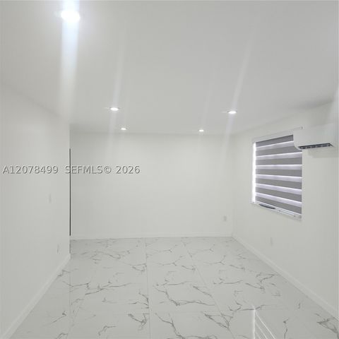 730 E 17th St, Hialeah, FL 33010