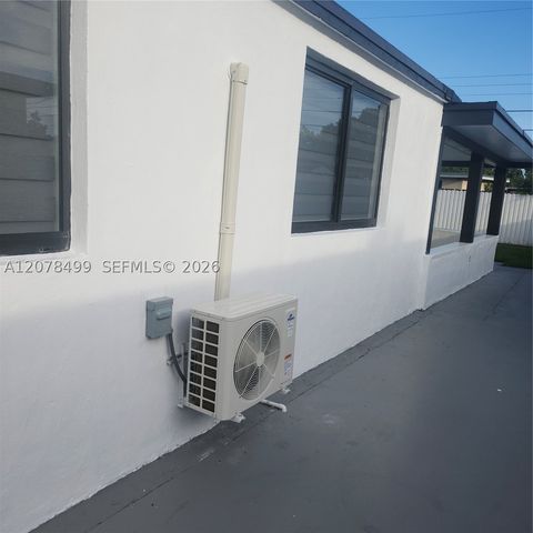 730 E 17th St, Hialeah, FL 33010
