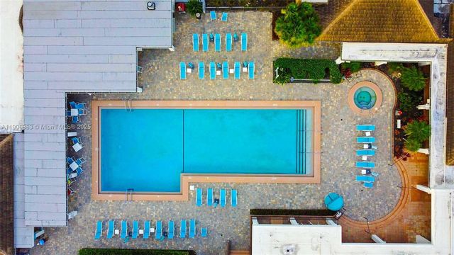 21578 Juego Cir 26H, Boca Raton, FL 33433