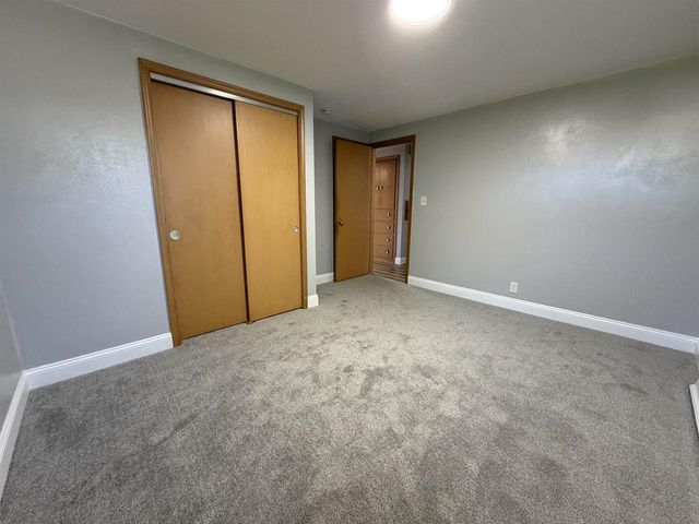 855 APPLETON STREET, Menasha, WI 54956