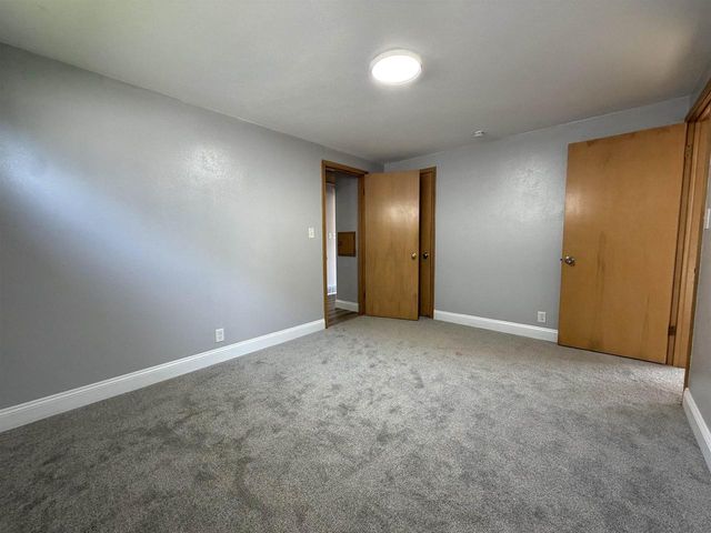 855 APPLETON STREET, Menasha, WI 54956