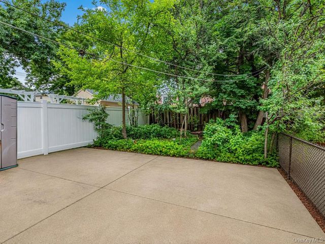 2358 Tiemann Avenue, Bronx, NY 10469