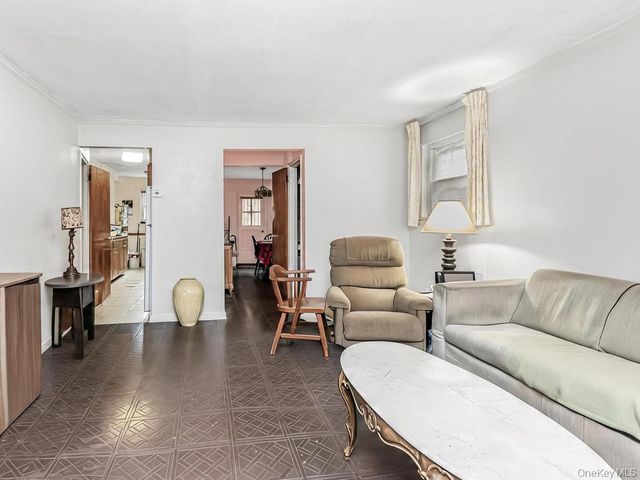 2358 Tiemann Avenue, Bronx, NY 10469