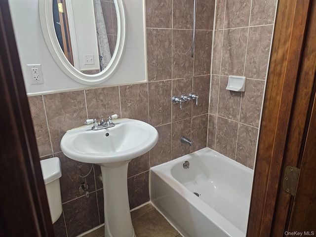 539 Shepherd Avenue 1, Brooklyn, NY 11208