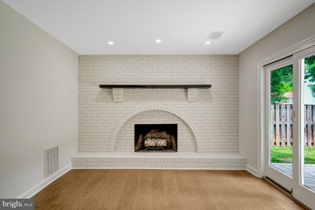 4334 STREAM BED WAY, Alexandria, VA 22306